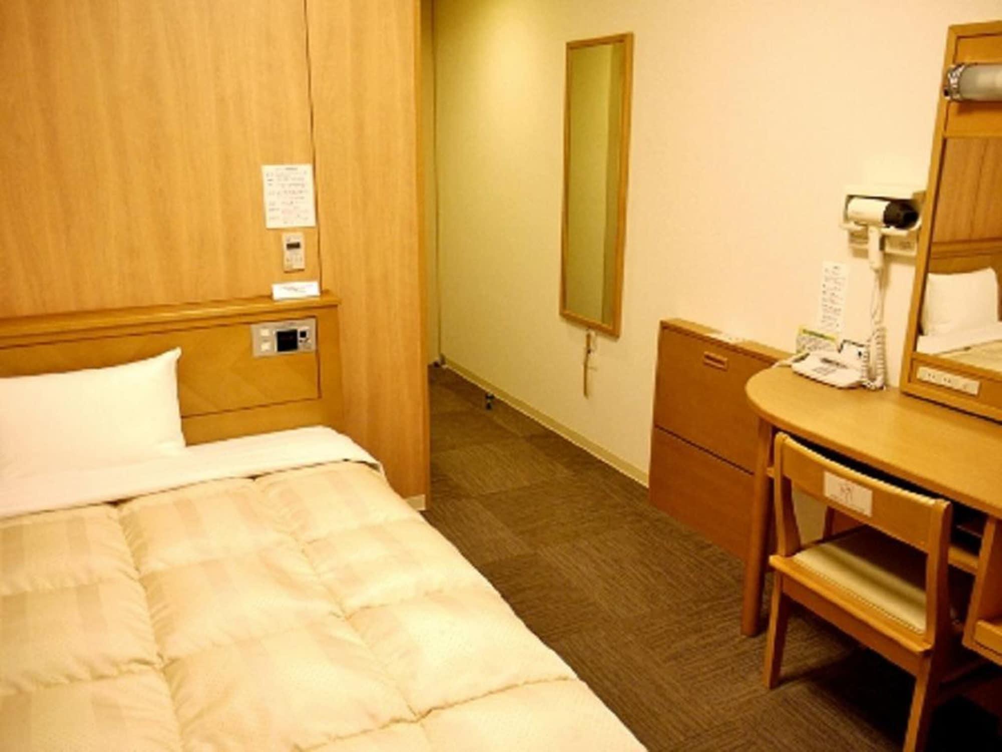 Hotel Route-Inn Tomakomai Ekimae Экстерьер фото