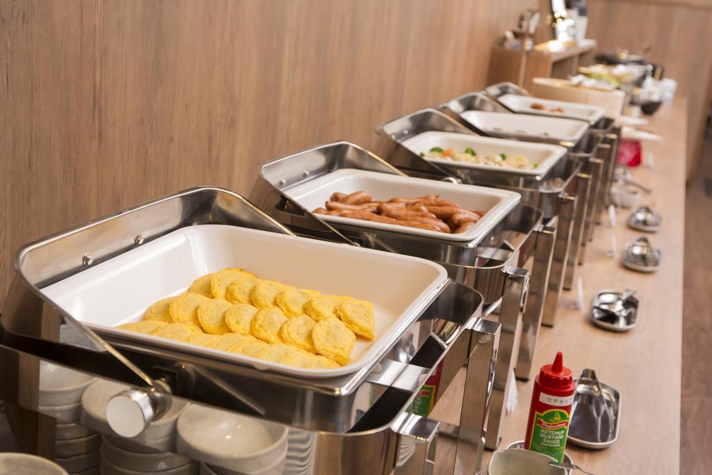 Hotel Route-Inn Tomakomai Ekimae Экстерьер фото