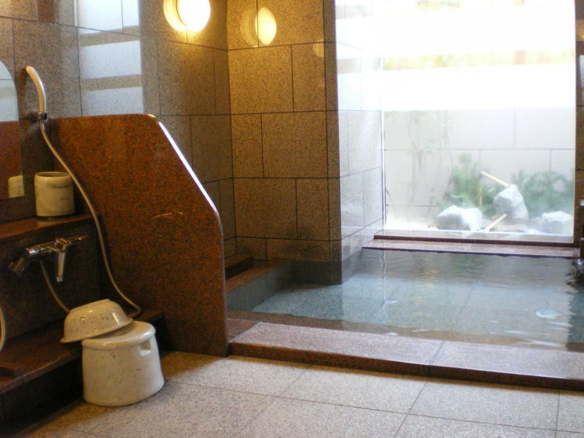 Hotel Route-Inn Tomakomai Ekimae Экстерьер фото